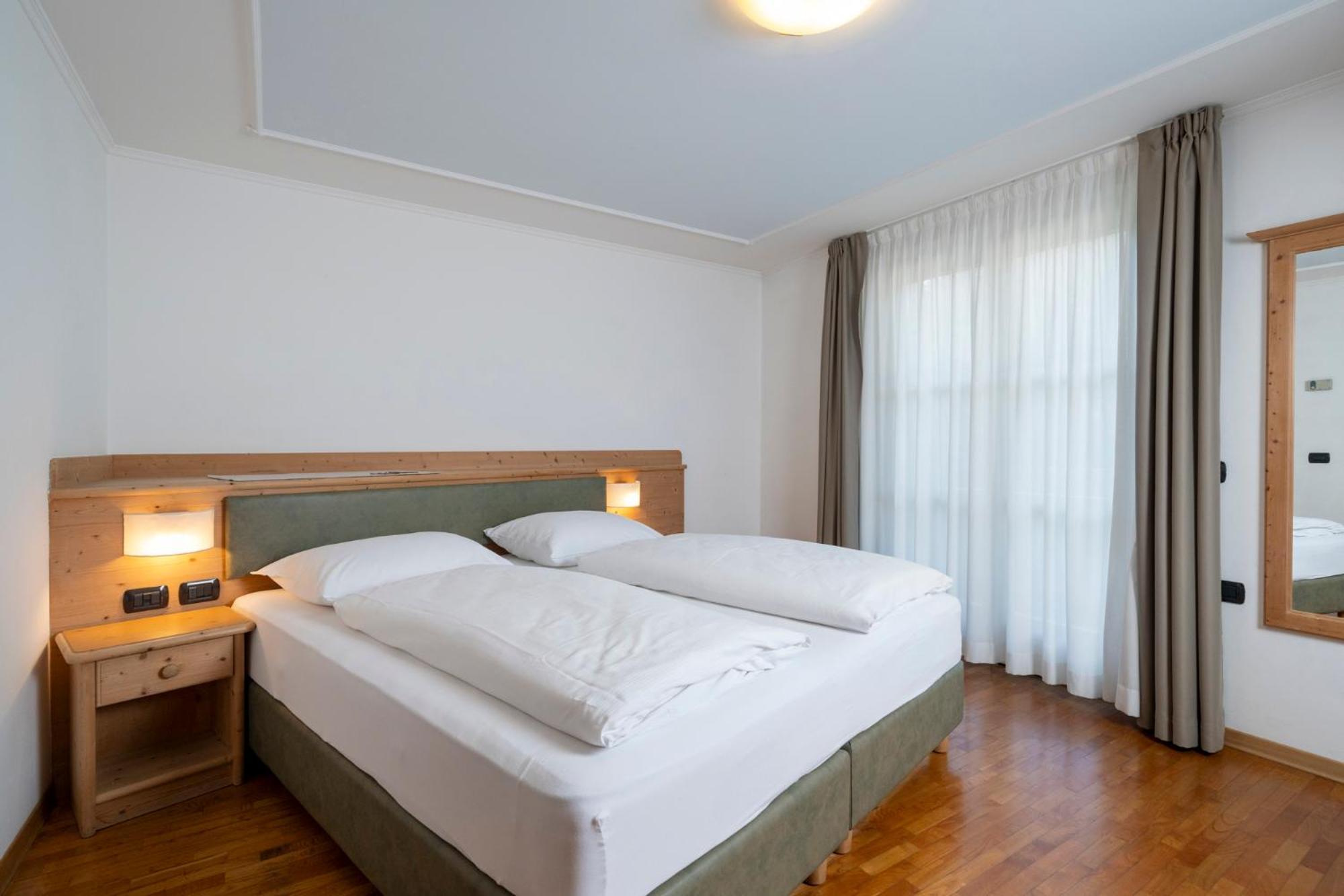 Hotel Erica Tesero Buitenkant foto